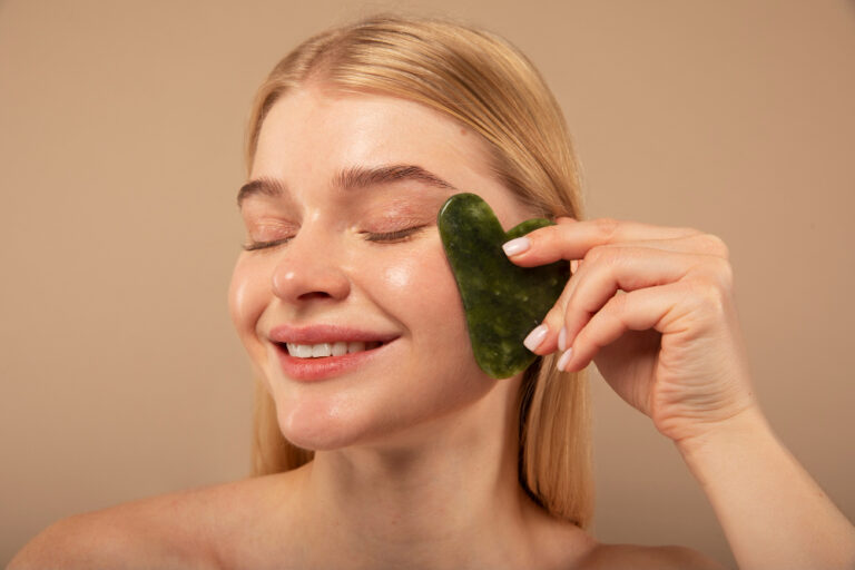 Aloe Vera Gel for Skin: Advantages For The Face