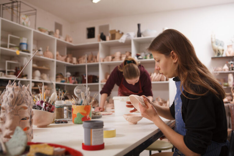 Craft a New Hobby: The Best Workshops in Singapore for DIY Enthusiasts!