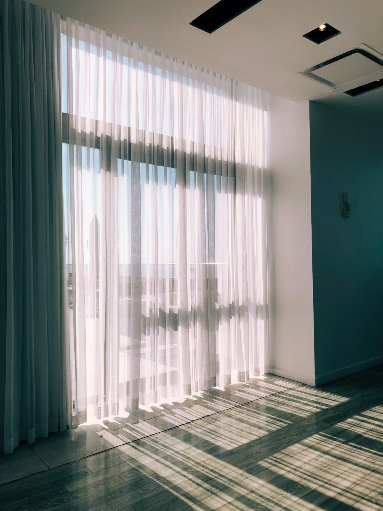 The Ultimate Guide to Dubai Window Curtains: Tips for Selecting the Perfect Style
