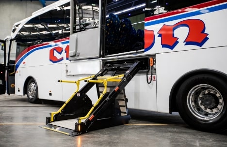Top 5 Benefits of Hiring a Bus Charter for Your Next Event